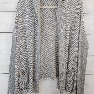 Hem & Thread Women’s S/M Cable-Knit Sweater